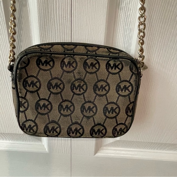 Micheal Kors Black and Tan Crossbody Bag - Picture 5 of 5